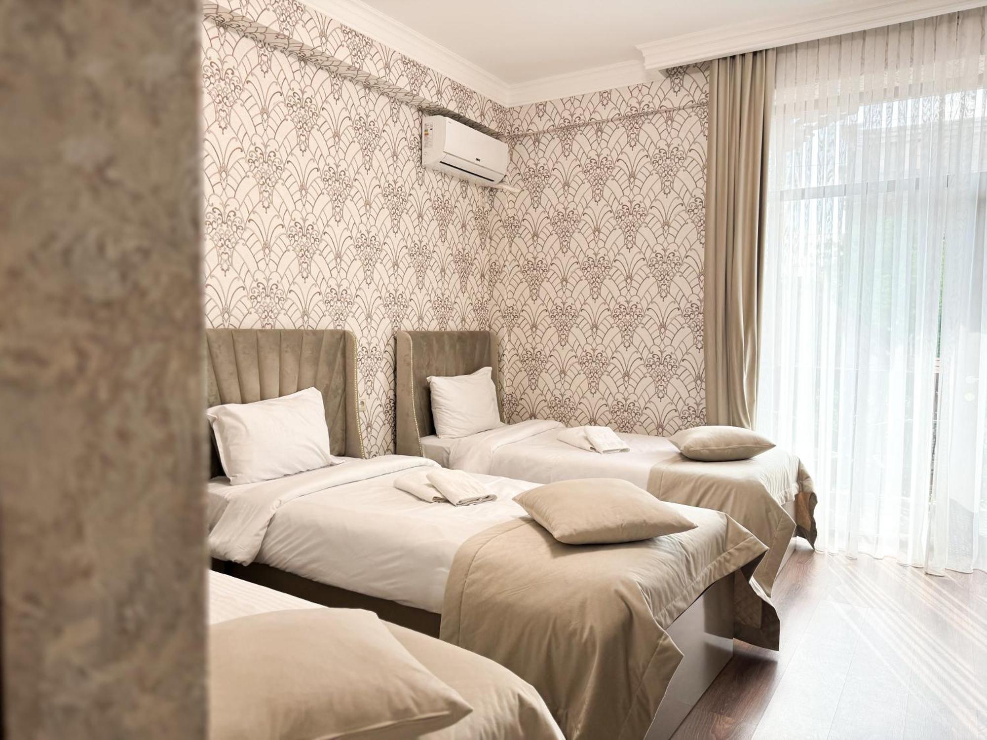 Armenia Hotel Ereván Habitación foto